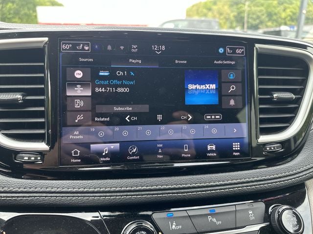 2024 Chrysler Pacifica Hybrid Select