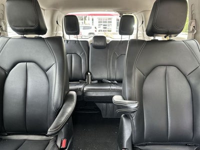 2024 Chrysler Pacifica Hybrid Select