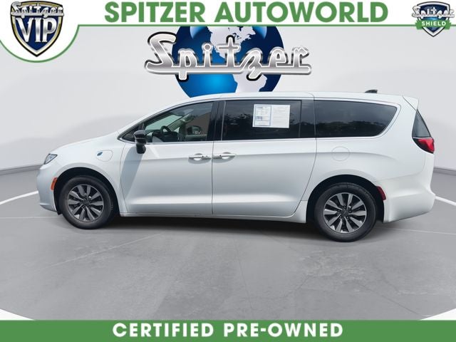 2024 Chrysler Pacifica Hybrid Select