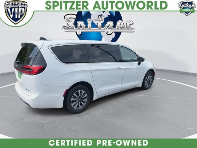 2024 Chrysler Pacifica Hybrid Select