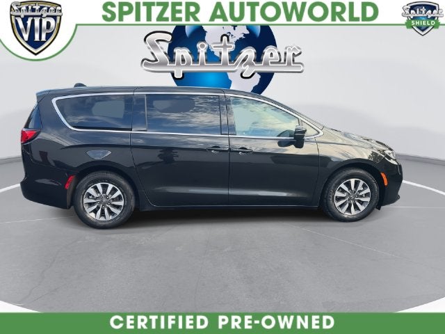2024 Chrysler Pacifica Hybrid Select