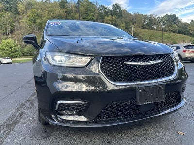 2024 Chrysler Pacifica Hybrid Select