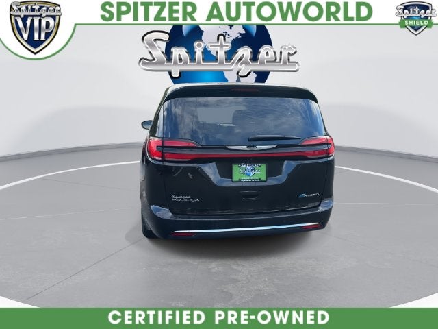 2024 Chrysler Pacifica Hybrid Select