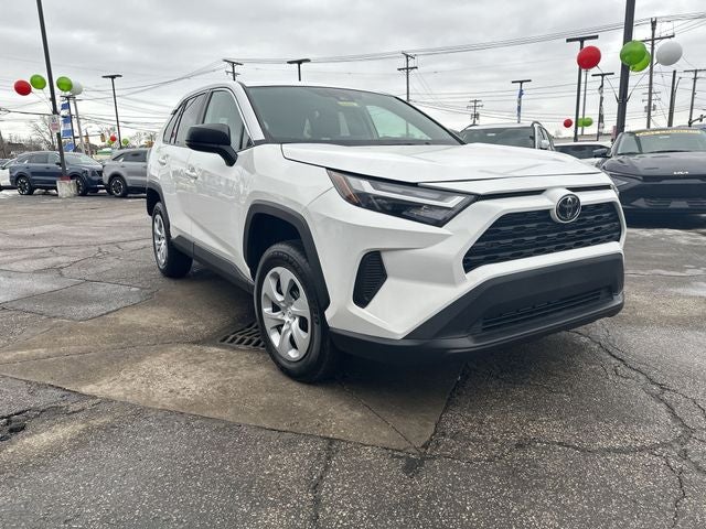 2025 Toyota RAV4 LE