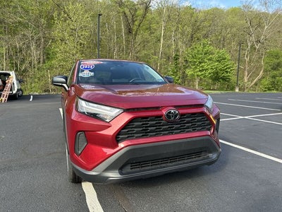 2024 Toyota RAV4 LE