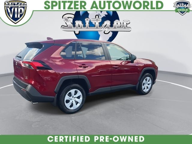 2025 Toyota RAV4 LE