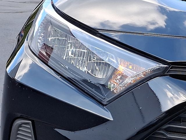 2020 Toyota RAV4 Hybrid LE