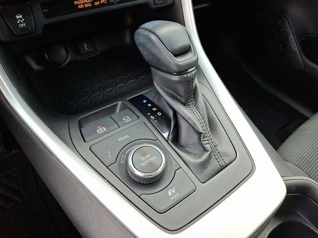 2020 Toyota RAV4 Hybrid LE