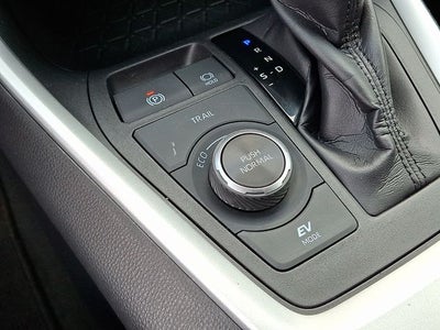 2020 Toyota RAV4 Hybrid LE