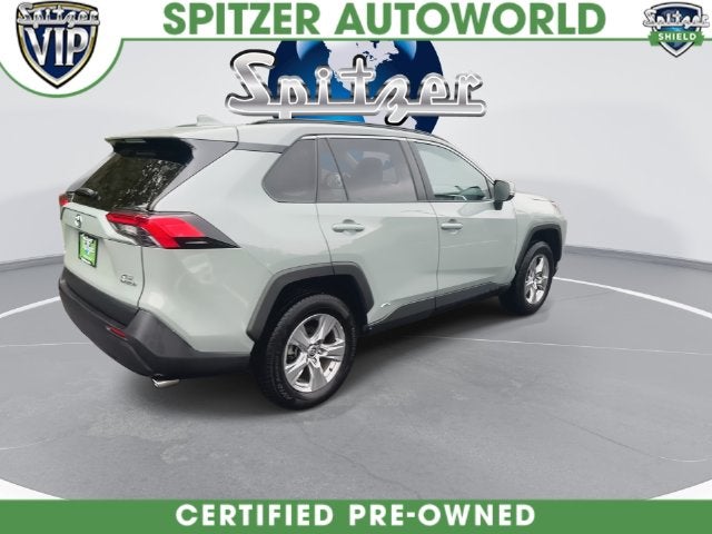 2022 Toyota RAV4 Hybrid XLE