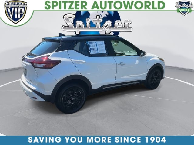 2023 Nissan Kicks SR