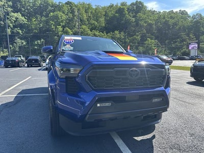 2025 Toyota Tacoma Hybrid TRD Sport