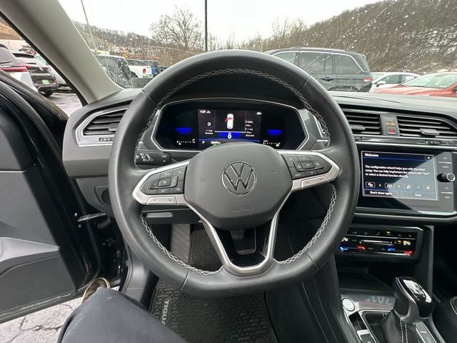 2023 Volkswagen Tiguan 2.0T SE