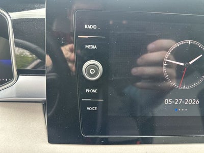 2025 Volkswagen Taos 1.5T SE
