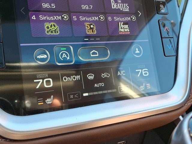 2022 Subaru Outback Touring XT