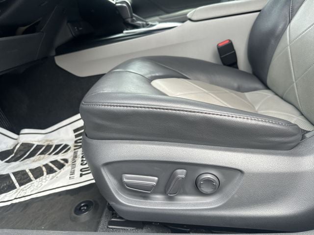 2018 Toyota Camry Hybrid XLE