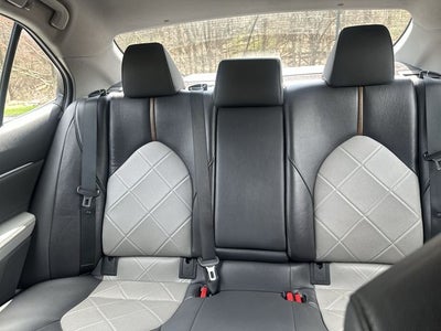 2018 Toyota Camry Hybrid XLE