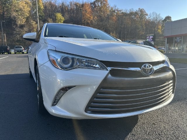 2017 Toyota Camry Hybrid XLE