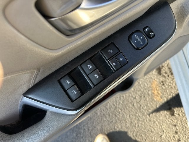 2017 Toyota Camry Hybrid XLE