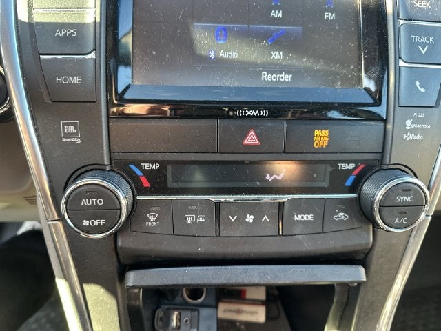 2017 Toyota Camry Hybrid XLE