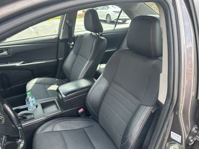 2016 Toyota Camry SE