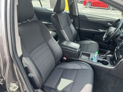 2016 Toyota Camry SE