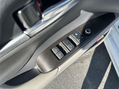 2022 Toyota Camry Hybrid XSE