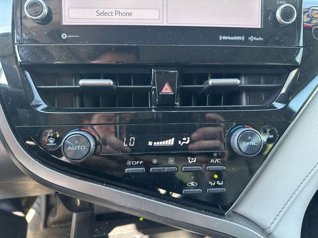 2022 Toyota Camry Hybrid XSE