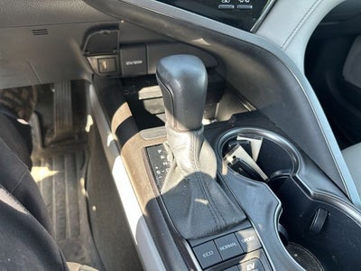 2022 Toyota Camry Hybrid XSE