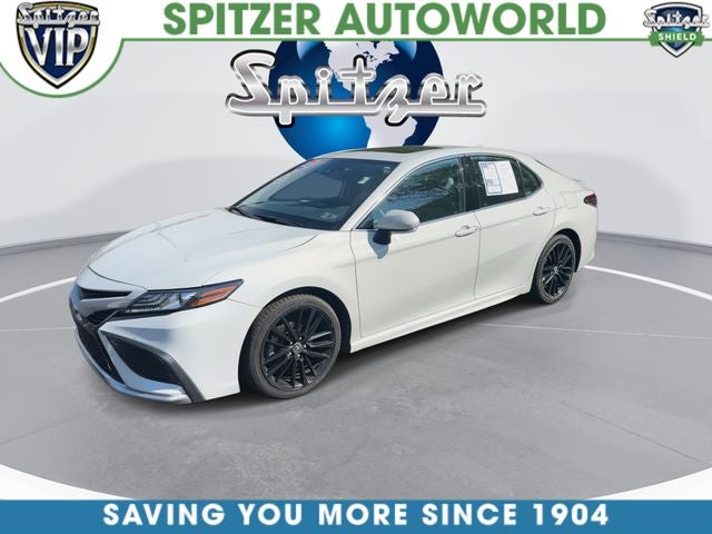 2022 Toyota Camry Hybrid XSE