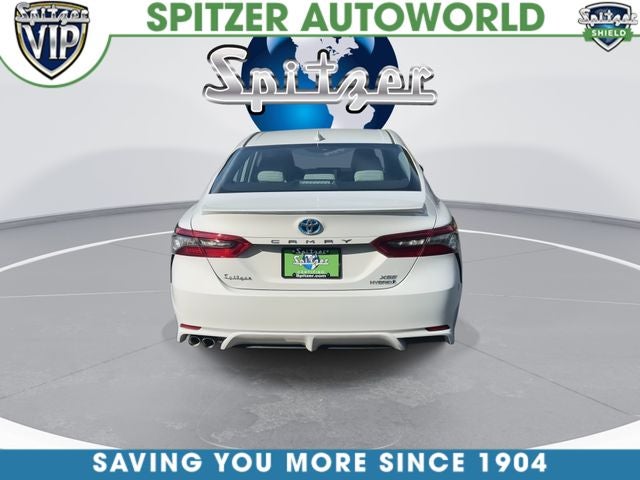 2022 Toyota Camry Hybrid XSE