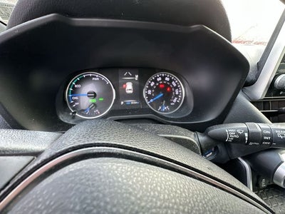 2022 Toyota RAV4 Hybrid SE