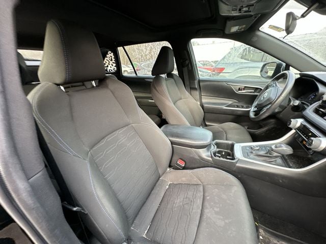 2022 Toyota RAV4 Hybrid SE