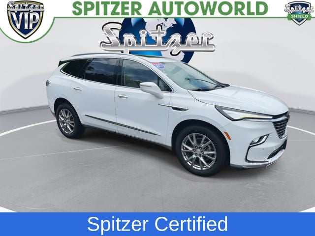 2022 Buick Enclave Essence