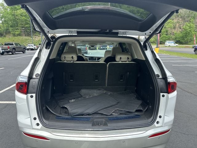 2022 Buick Enclave Essence