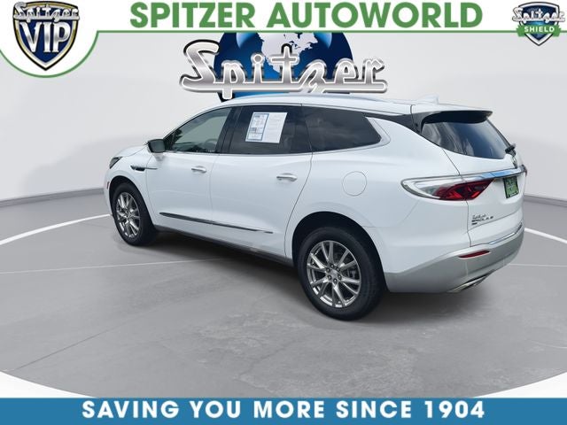 2022 Buick Enclave Essence