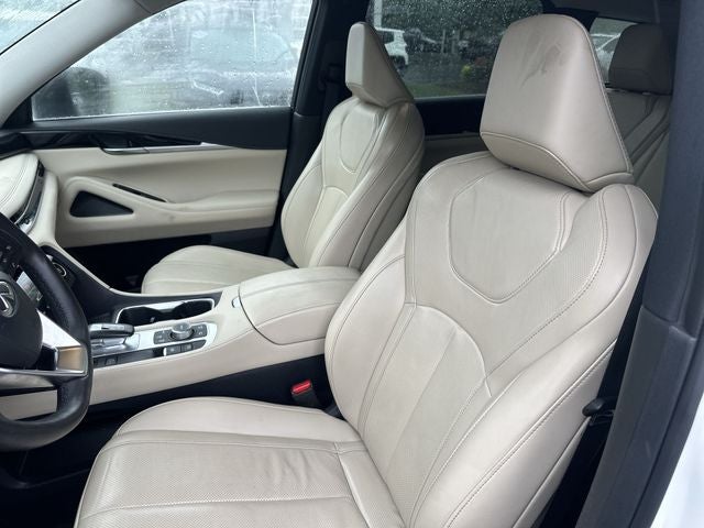2023 INFINITI QX60 PURE