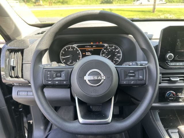 2024 Nissan Pathfinder S