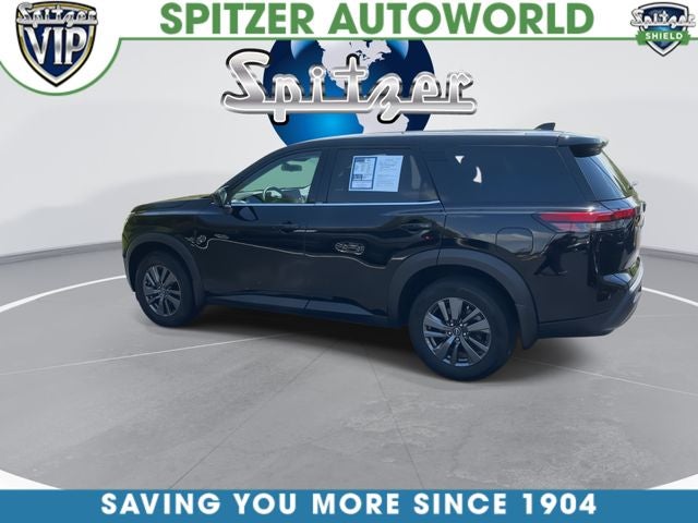 2024 Nissan Pathfinder S