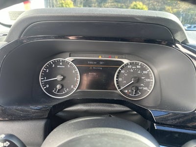 2024 Nissan Pathfinder SV