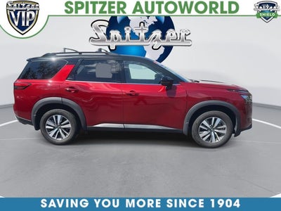 2024 Nissan Pathfinder SL