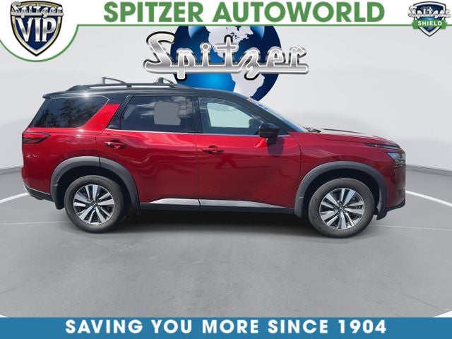 2024 Nissan Pathfinder SL