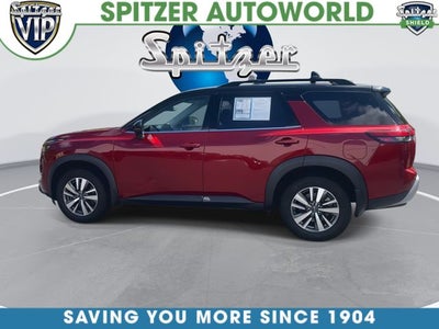 2024 Nissan Pathfinder SL
