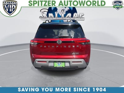 2024 Nissan Pathfinder SL