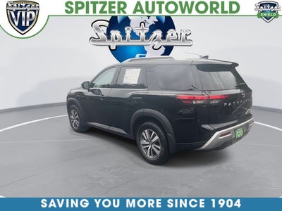 2023 Nissan Pathfinder SL
