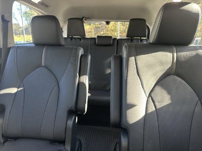 2024 Toyota Grand Highlander Platinum