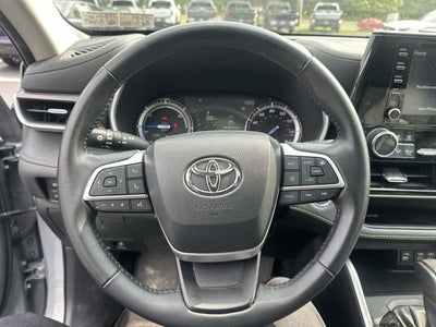 2022 Toyota Highlander Hybrid Bronze Edition