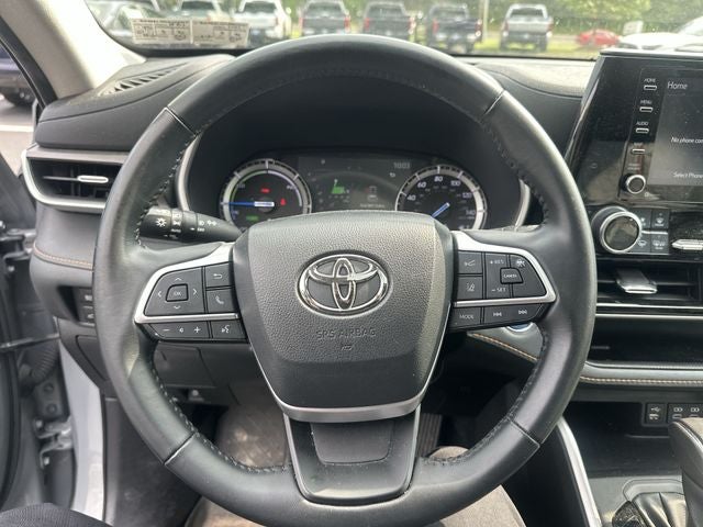 2022 Toyota Highlander Hybrid Bronze Edition
