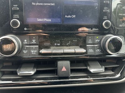 2022 Toyota Highlander Hybrid Bronze Edition