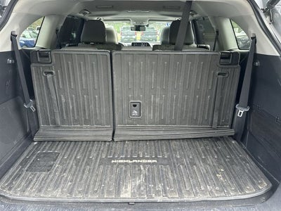 2022 Toyota Highlander Hybrid Bronze Edition